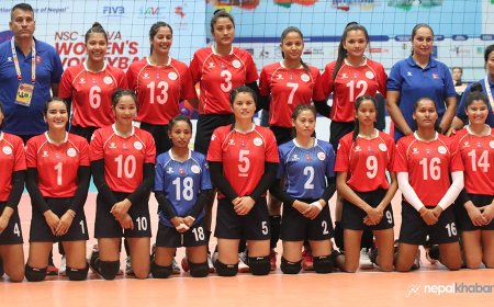 महिला भलिबल खेलाडीलाई काठमाडौं महानगरले दियो जनही १ लाख