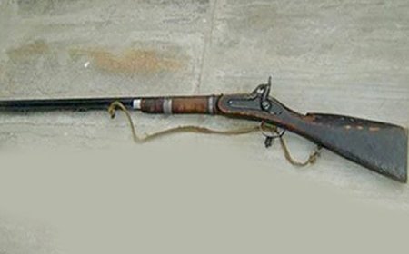 पाल्पामा भरुवा बन्दुकसहित एक जना पक्राउ