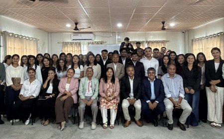 पोखरा कलेज अफ म्यानेजमेन्टमा नमुना पत्रकार सम्मेलन